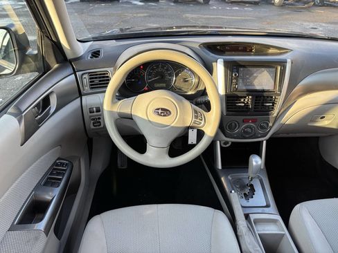 Used 2012 Subaru Forester 2.5X w/ Alloy Wheel Pkg image 11