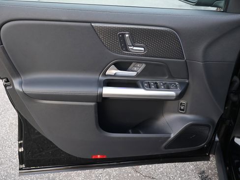 Certified 2025 Mercedes-Benz GLA 250 w/ Driver Assistance Package image 10