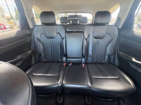 Used 2024 Kia Sorento S FWD image 41