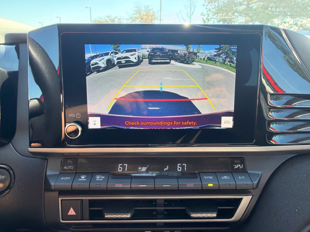 Used 2025 Toyota Camry LE FWD image 30