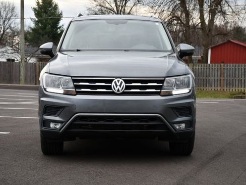 Used 2018 Volkswagen Tiguan SEL image 2