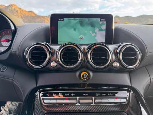 Used 2019 Mercedes-Benz AMG GT R image 28