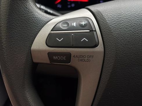 Used 2011 Toyota Camry LE FWD image 18