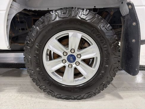 Used 2019 Ford F150 XLT w/ Trailer Tow Package image 6