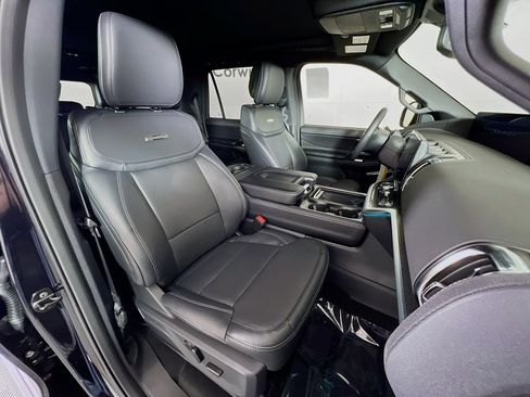 New 2026 Ford Expedition Max Platinum w/ Stealth Performance Package AWD/4WD image 19