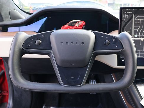 Used 2022 Tesla Model S image 44