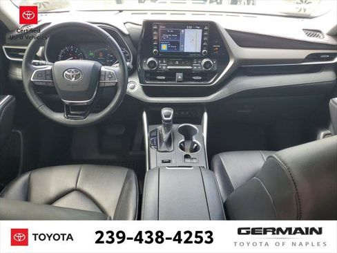 Certified 2020 Toyota Highlander XLE FWD image 19
