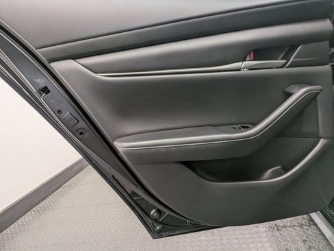 Certified 2020 MAZDA MAZDA3 AWD Sedan w/ Select Package image 22