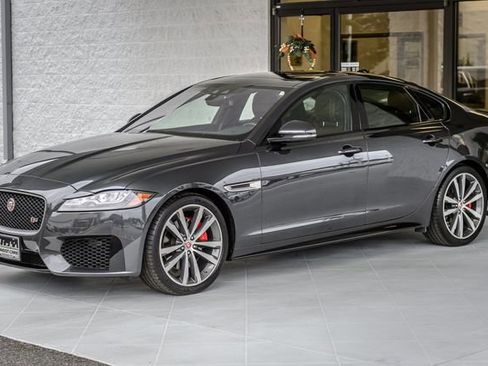 Used 2018 Jaguar XF S image 6