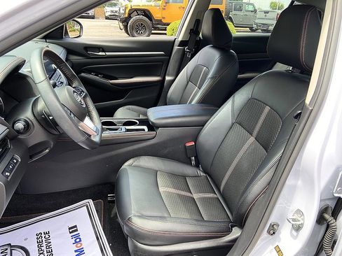 Certified 2024 Nissan Altima 2.5 SR FWD image 11