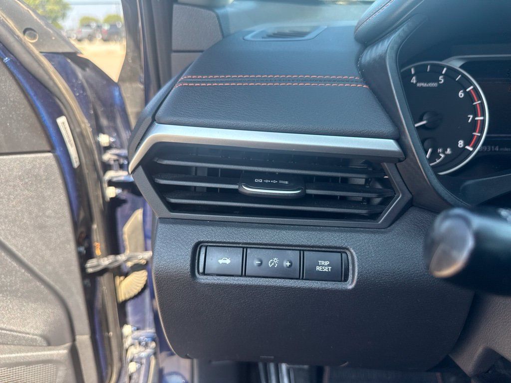 Used 2019 Nissan Altima 2.0 SR FWD image 19
