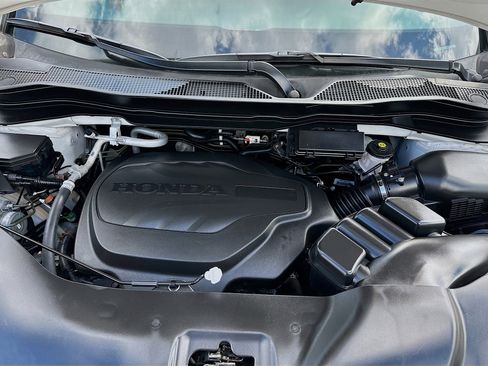 Certified 2022 Honda Pilot TrailSport image 36