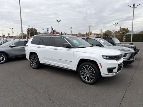 Used 2022 Jeep Grand Cherokee L Summit image 4