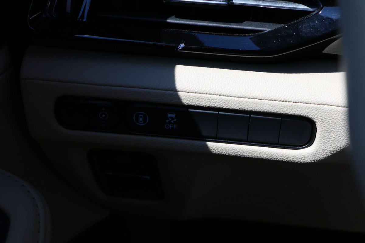 Used 2025 Acura MDX FWD image 22