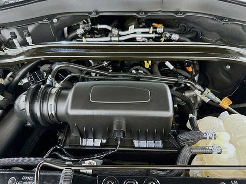 Certified 2023 Ford Explorer Limited w/ Limited Technology Package image 25