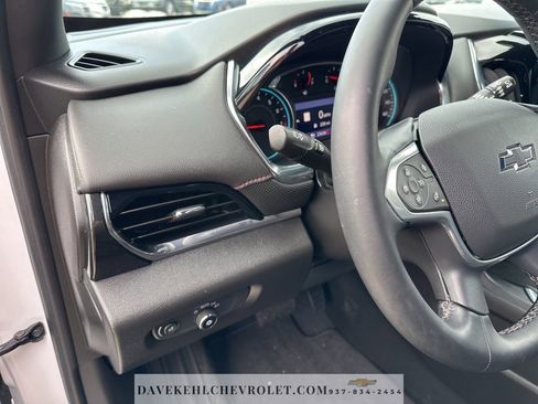 Used 2023 Chevrolet Traverse RS image 13