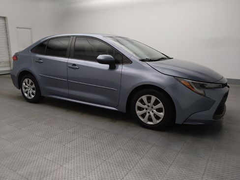 Used 2021 Toyota Corolla LE FWD image 11
