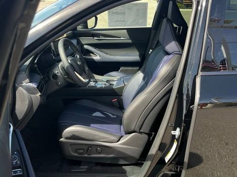 New 2026 INFINITI QX60 Sport w/ Dark Cargo Package image 7