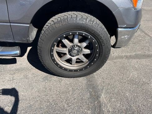 Used 2014 Ford F150 XLT w/ XLT Chrome Package image 19