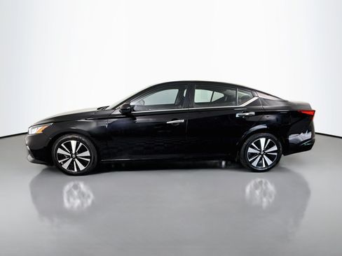 Used 2022 Nissan Altima 2.5 SV FWD image 6