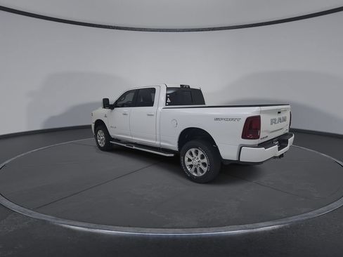 New 2026 RAM 2500 Laramie w/ Sport Appearance Package AWD/4WD image 11