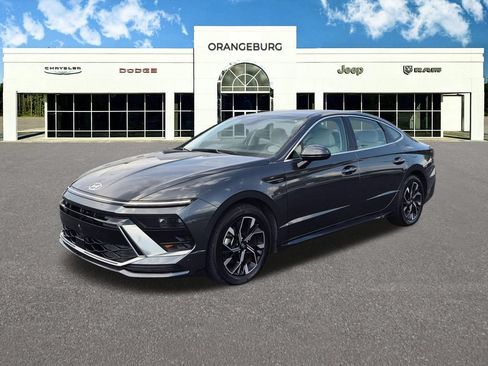 Used 2025 Hyundai Sonata SEL FWD image 5