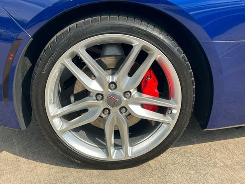 Used 2018 Chevrolet Corvette Stingray Coupe w/ 1LT image 48