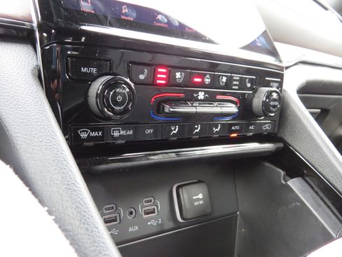 New 2025 Jeep Grand Cherokee L Summit image 30