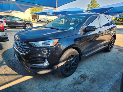 Used 2021 Ford Edge SEL AWD/4WD image 2