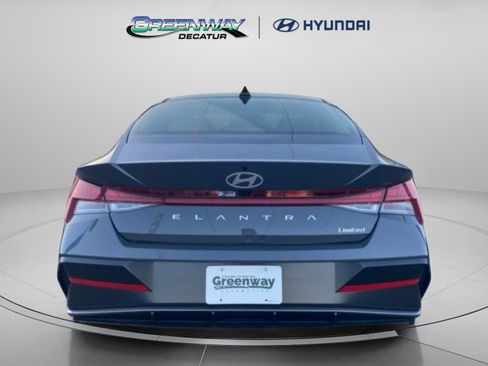 New 2026 Hyundai Elantra Limited image 7