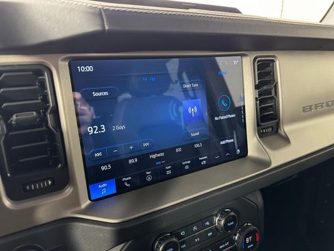 Used 2025 Ford Bronco Outer Banks image 25