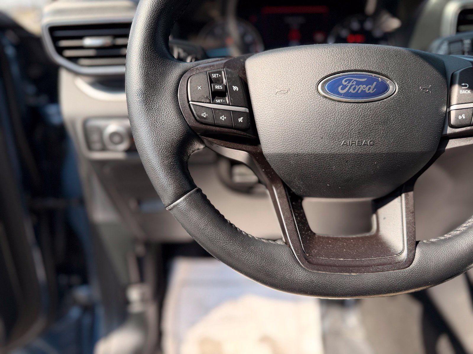 Used 2020 Ford Explorer XLT w/ Equipment Group 202A RWD image 19