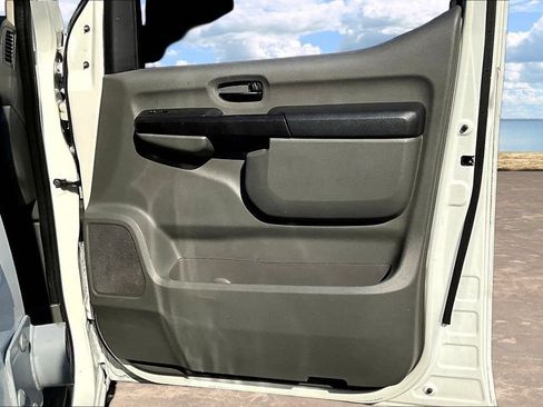 Used 2021 Nissan NV 2500 SV RWD image 29