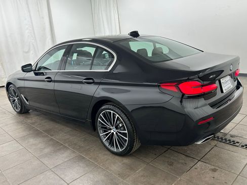 Used 2023 BMW 540i xDrive w/ Premium Package AWD/4WD image 3
