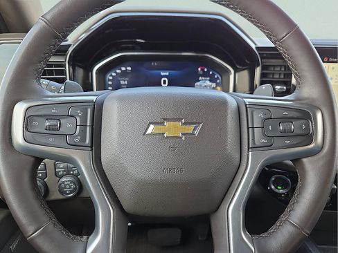 Used 2025 Chevrolet Silverado 1500 LTZ image 24