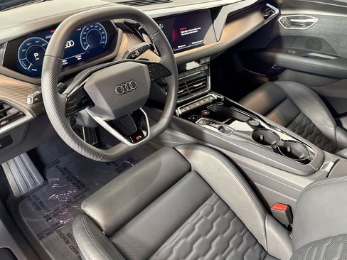 Used 2025 Audi S e-tron GT Prestige w/ Prestige Package image 9