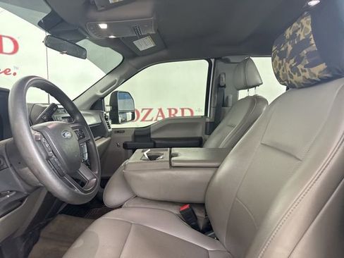 Used 2022 Ford F250 XL w/ Power Equipment Group image 11