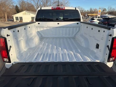 Certified 2024 Chevrolet Colorado Z71 w/ Z71 Convenience Package 2 image 15