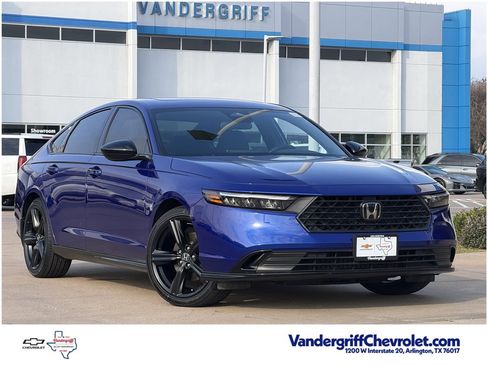 Used 2024 Honda Accord Sport image 1