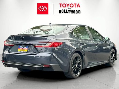 New 2026 Toyota Camry SE FWD image 4