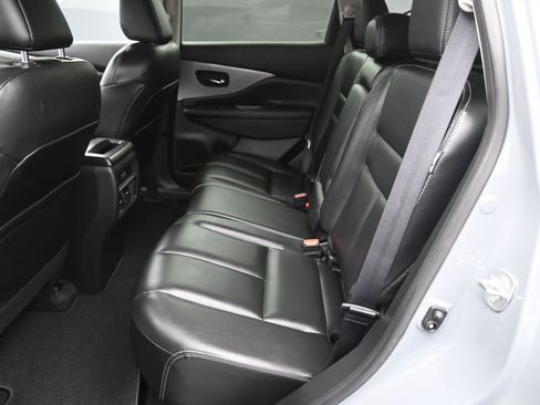 Used 2024 Nissan Murano SV w/ SV Midnight Edition Package image 13