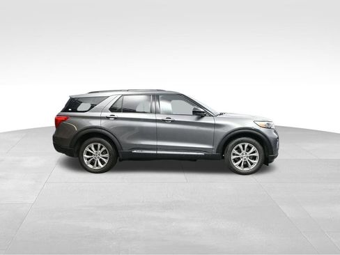 Used 2023 Ford Explorer Limited AWD/4WD image 10