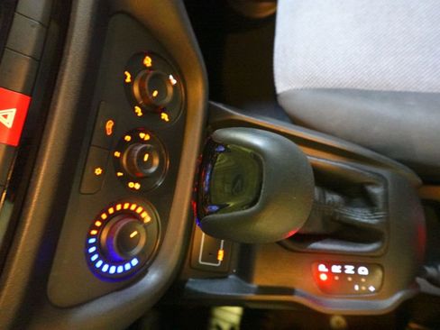 Used 2018 RAM ProMaster City Tradesman image 18