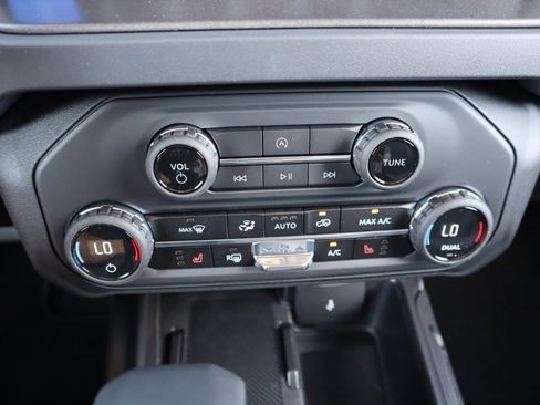 New 2025 Ford Bronco Big Bend image 7