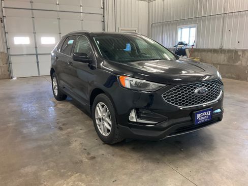 Used 2023 Ford Edge SEL w/ Convenience Package AWD/4WD image 6