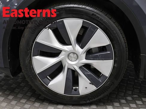 Used 2023 Tesla Model Y Long Range image 29