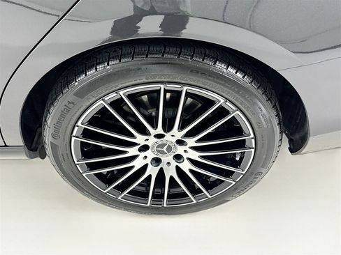 Used 2025 Mercedes-Benz C 300 Sedan image 34