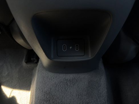 Used 2025 Hyundai Elantra SEL FWD image 23