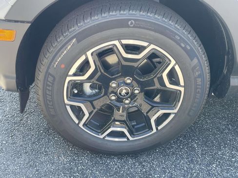 New 2026 Ford Bronco Sport Outer Banks w/ Outer Banks Tech Package+ AWD/4WD image 8
