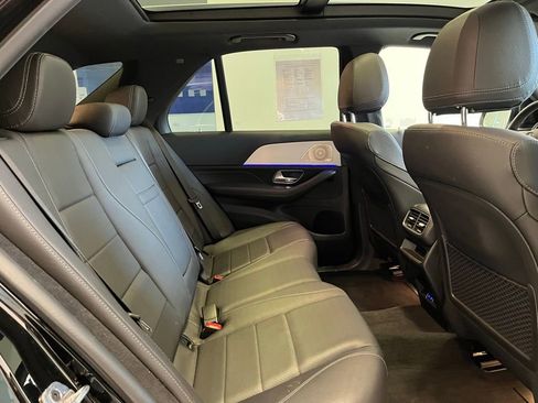 Used 2025 Mercedes-Benz GLE 350 4MATIC image 25